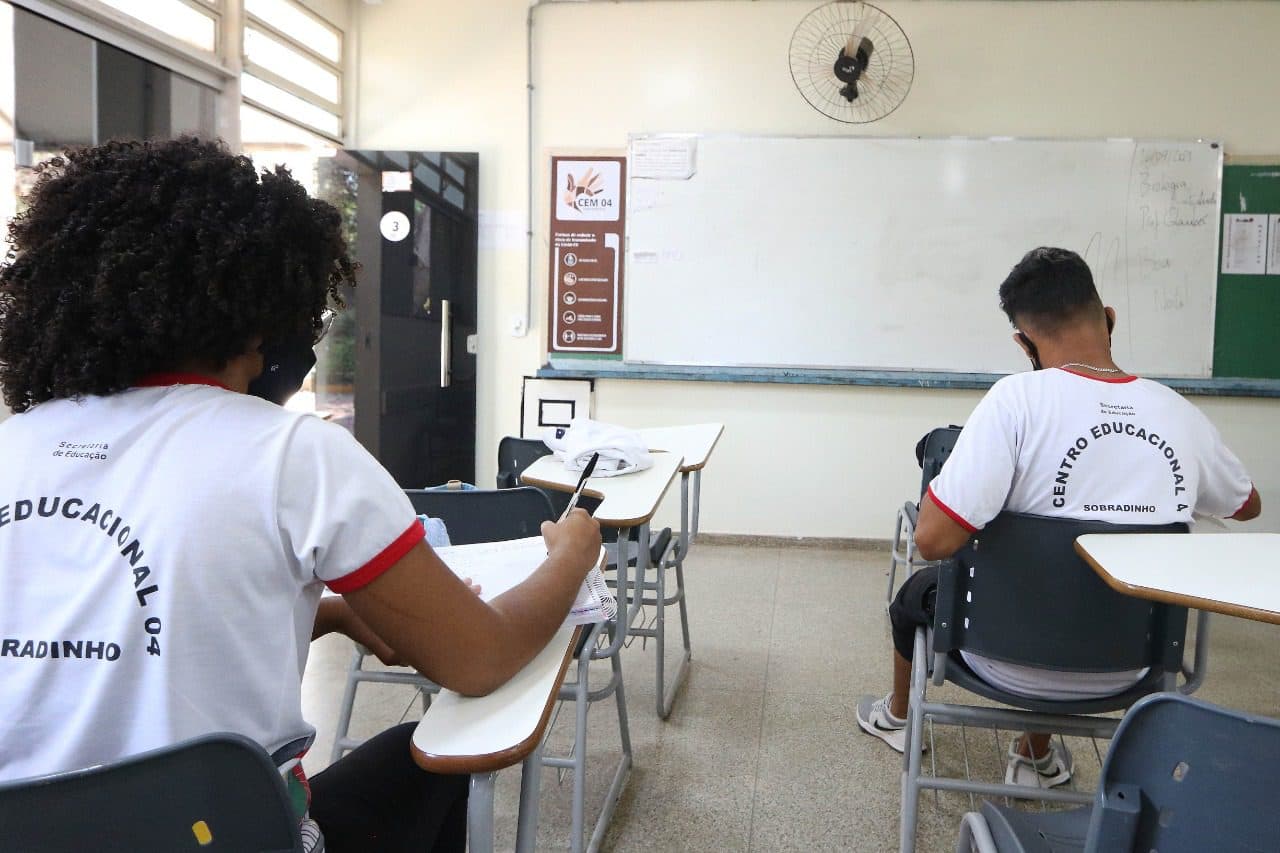 Pesquisa para ensino médio e graduação tem incentivo de R$ 7,5 milhões