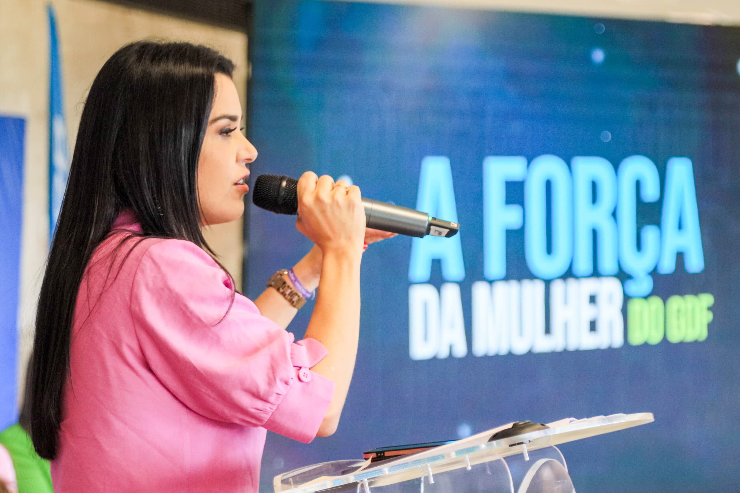 Secretária da Mulher é nomeada nova presidente do CDM-DF