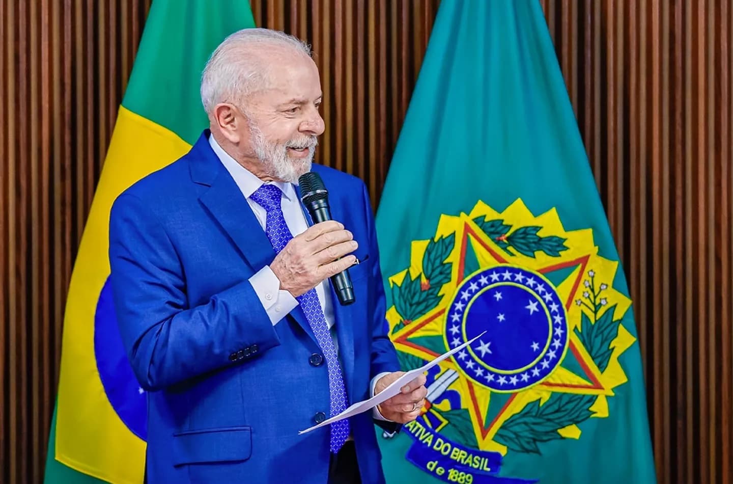 Lula condena violação da integridade territorial da Ucrânia