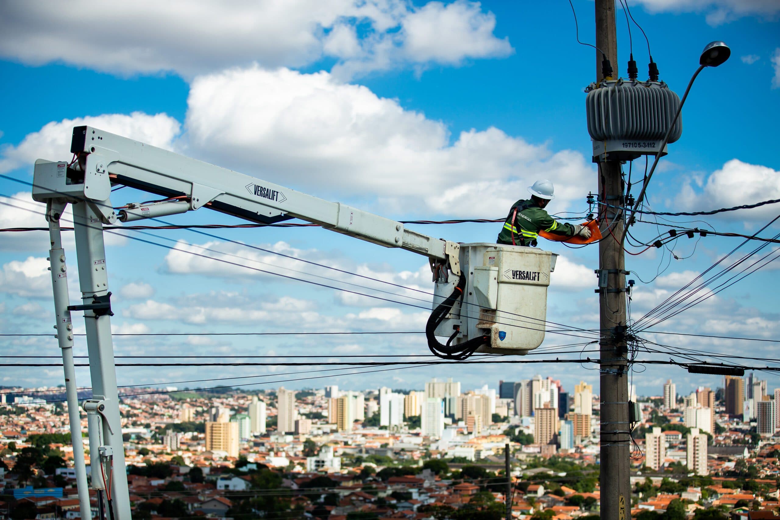 Três regiões sem energia nesta 5ª (8), para manutenção e construção de rede