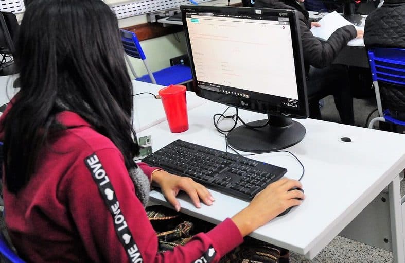 Programa Novos Caminhos abre inscrições para cursos presenciais e EaD