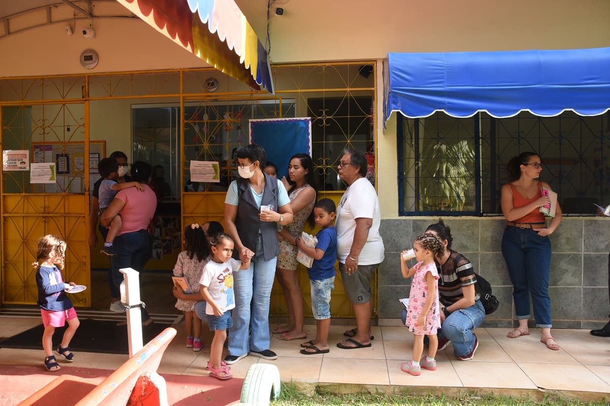 Antecipada vacinação para crianças de 6 meses a 6 anos incompletos