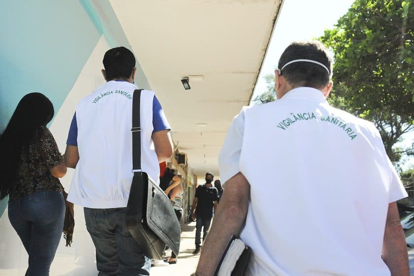 Clínica de cirurgia plástica é interditada pela Vigilância Sanitária