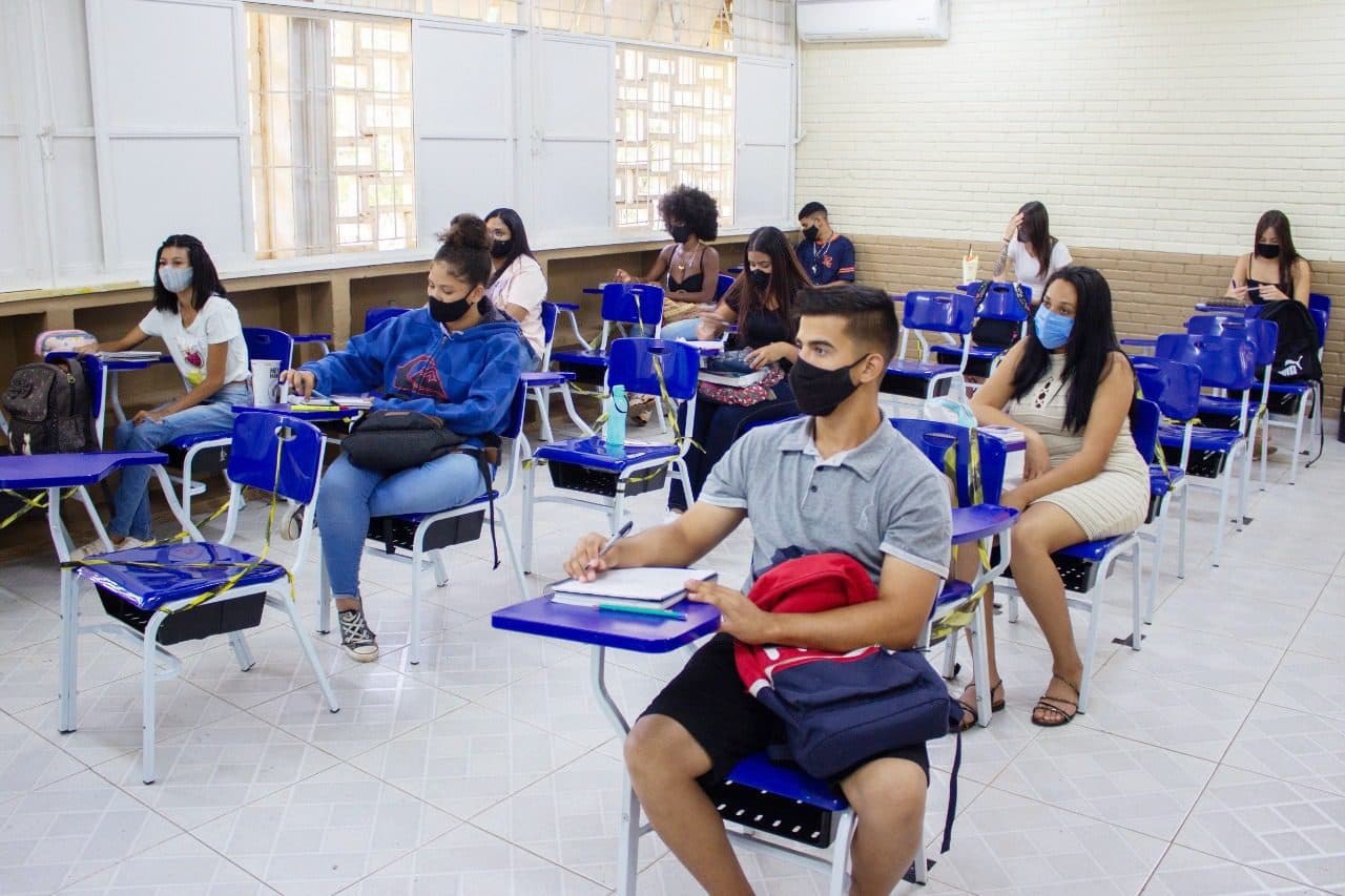 Nível dos estudantes em língua portuguesa e matemática será avaliado