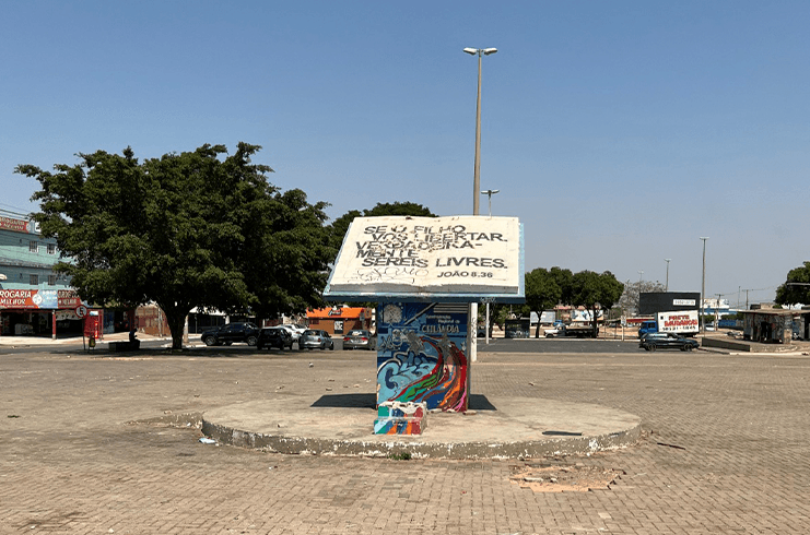 Reforma na Praça da Bíblia, em Ceilândia, recebe apoio da população