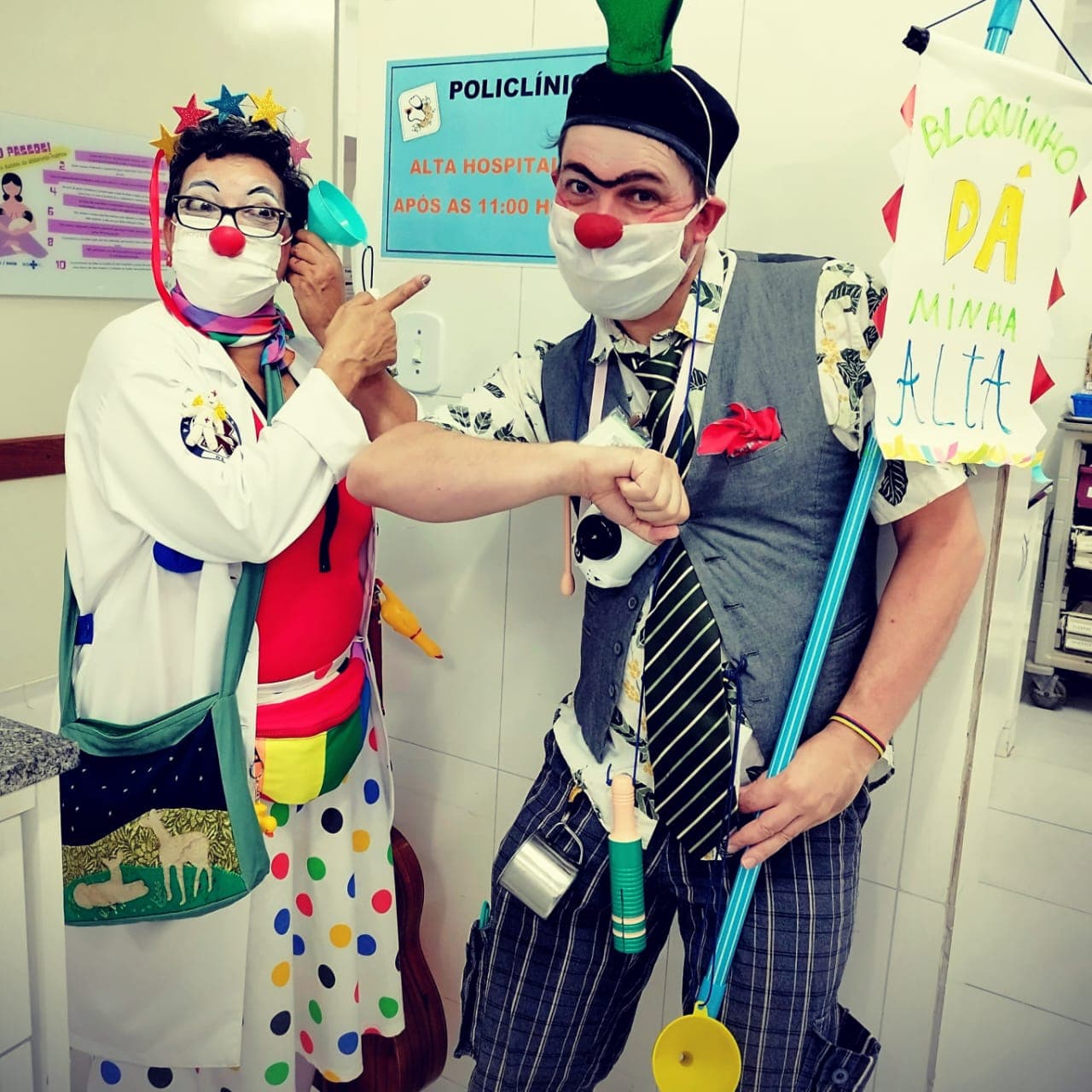 Voluntários levam alegria aos pacientes do Hmib