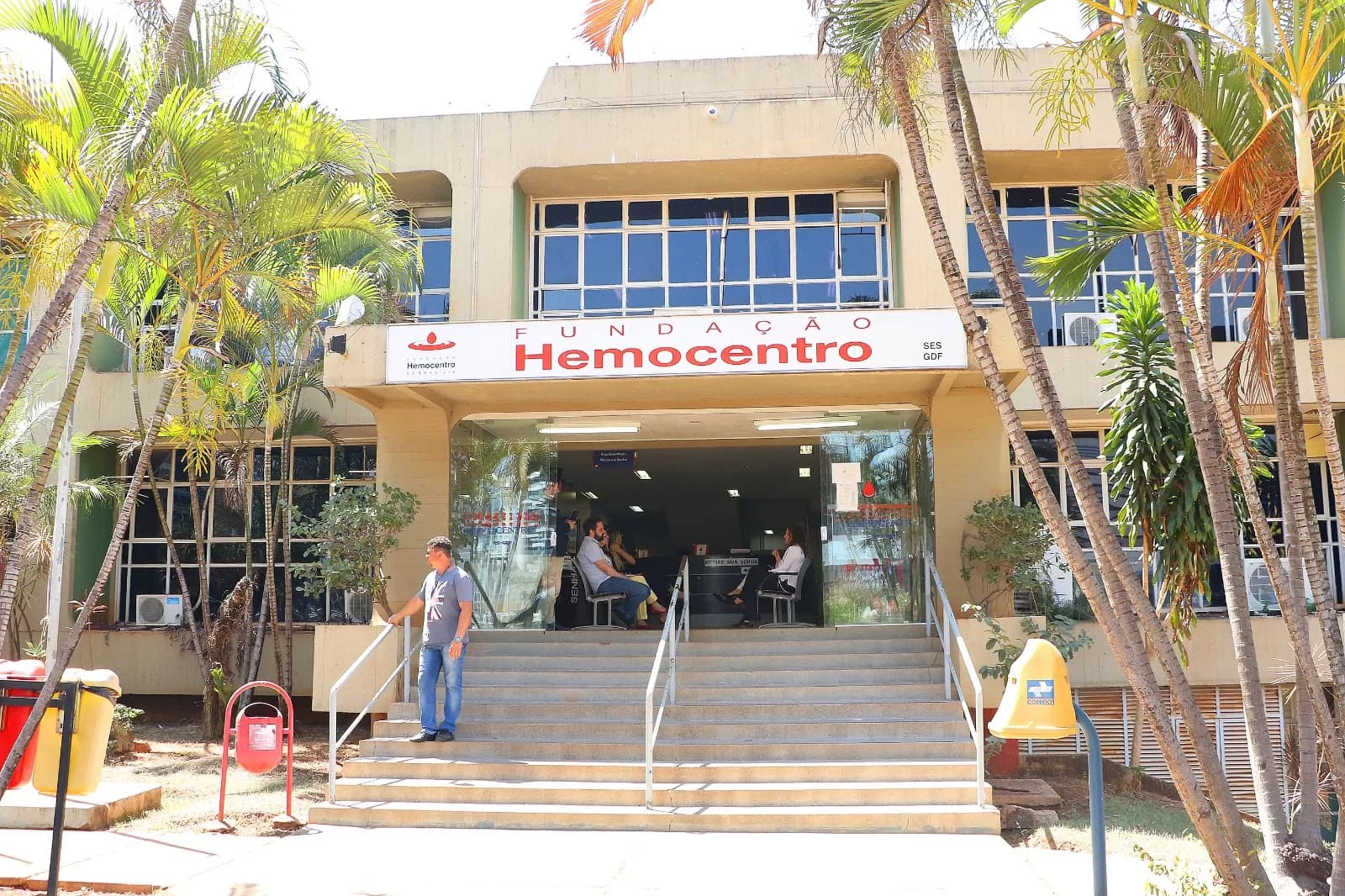 Com estoque crítico, Hemocentro de Brasília convoca doadores de sangue