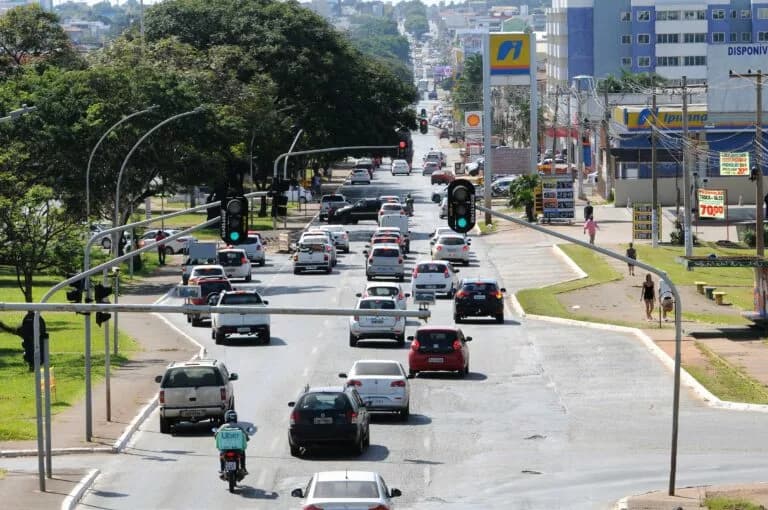 Obras e BRT interditam cruzamento em Taguatinga nesta segunda (26)
