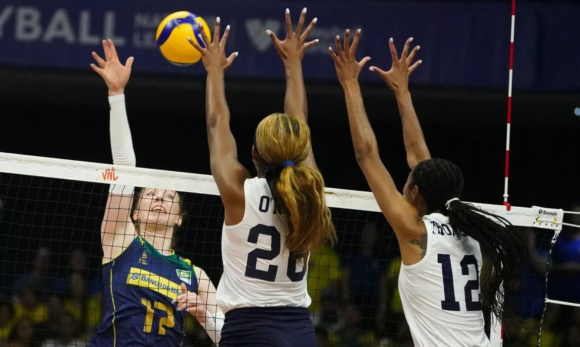 Brasil sofre 2º revés na Liga das Nações Feminina com derrota para EUA
