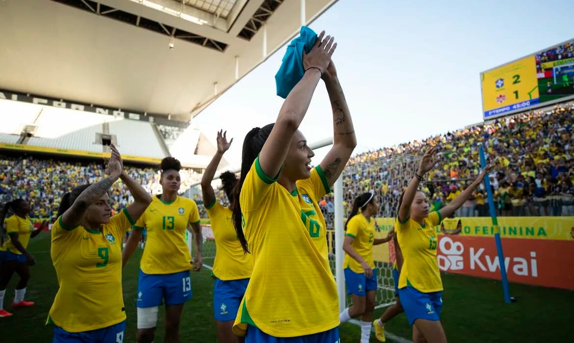Brasil sobe 1 posição em último ranking da Fifa antes da Copa Feminina