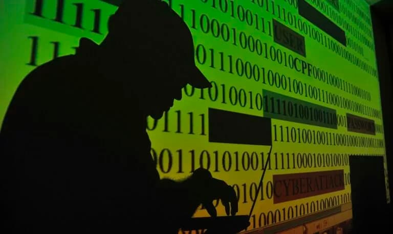 DF registra mais de mil casos de stalking em 2023. Saiba como se proteger
