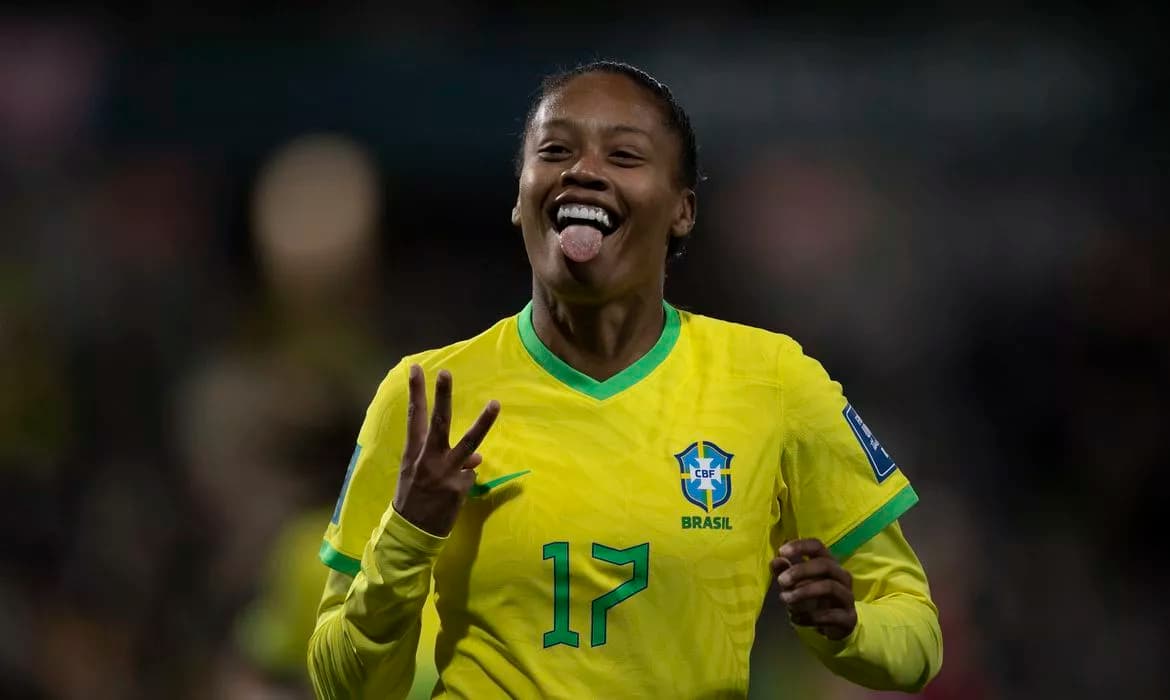 Com show de Ary Borges, Brasil faz 4 a 0 no Panamá em estreia na Copa
