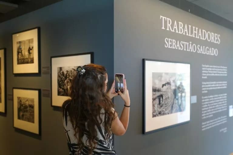 Exposição de Sebastião Salgado abre para visitação neste sábado (26)