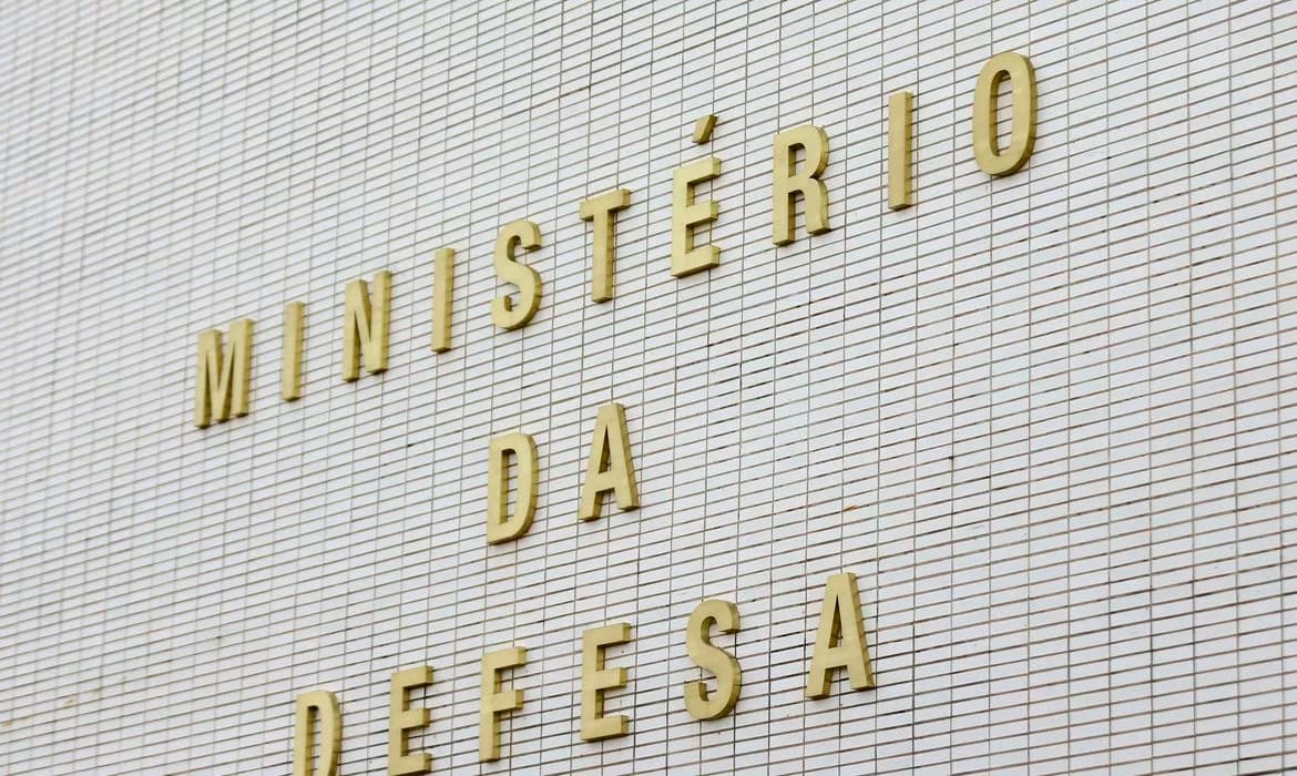 Delgatti diz que orientou Ministério da Defesa em relatório sobre urna