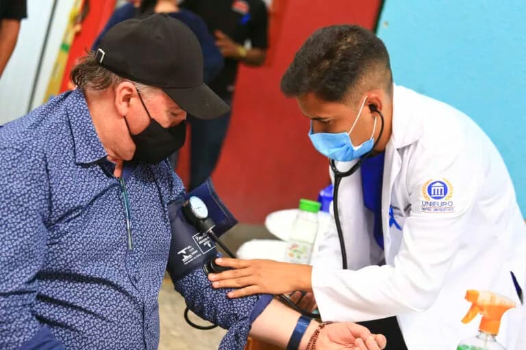 Novembro Azul: 175 unidades da rede pública do DF reforçam serviços