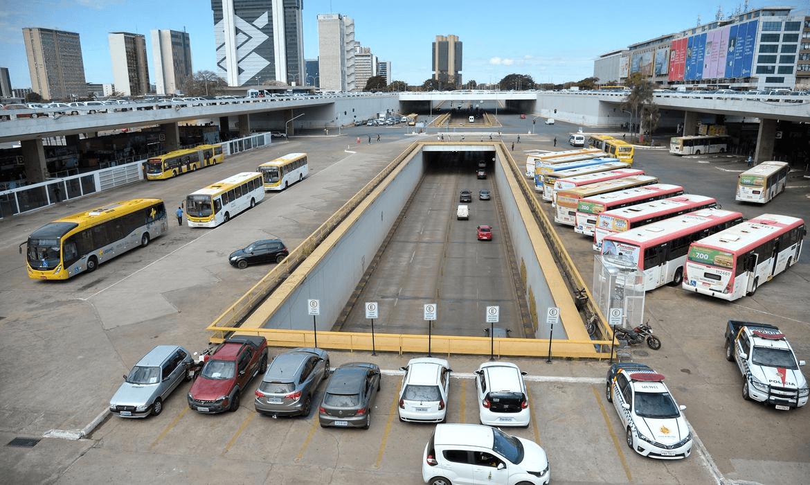 Rodoviários param no DF apesar de Justiça suspender greve