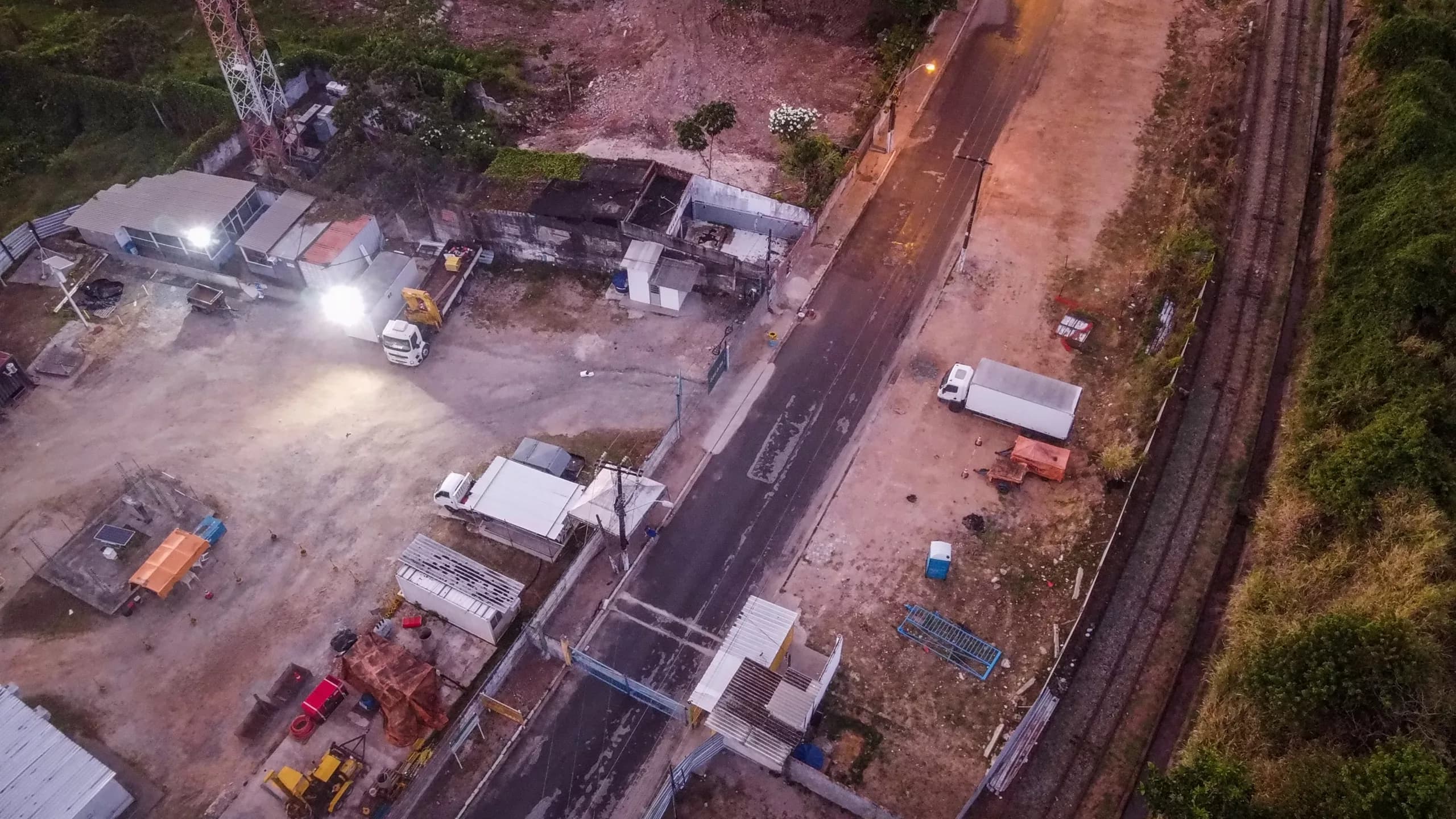 O que é o sal-gema e por que sua extração gerou problemas em Maceió?