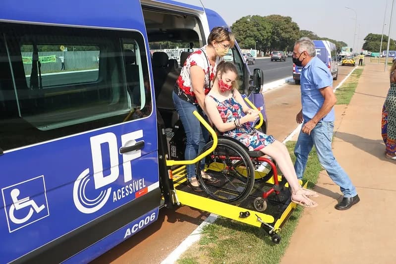 DF Acessível garante transporte gratuito a pessoas com deficiências severas