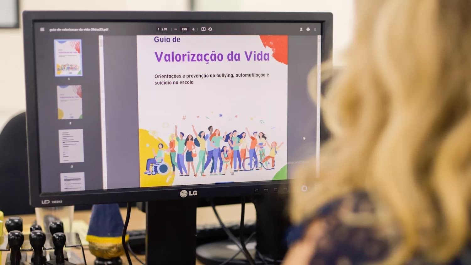 Guia leva debate sobre saúde mental às escolas da rede pública de ensino