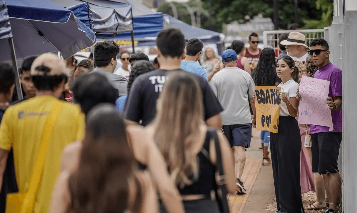 IBGE oferece 895 vagas no Concurso Público Nacional Unificado