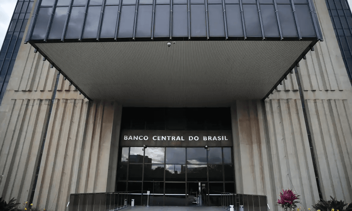 Mercado eleva para 1,59% projeção de expansão da economia em 2024
