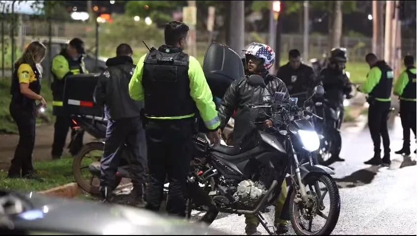 Operação Sossego recolhe 25 motos com escapamento irregular