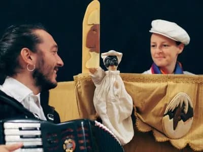 Teatro, roda de choro e competição de equinos preenchem o fim de semana