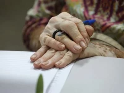 Agências do trabalhador têm 394 vagas de emprego nesta segunda-feira (25)
