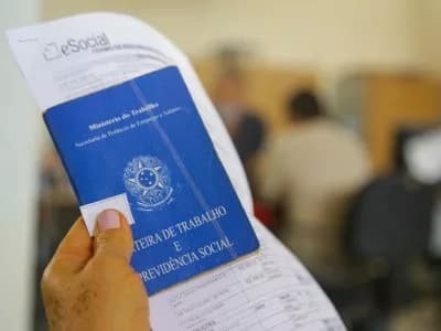 Agências do trabalhador oferecem 357 vagas de emprego nesta quinta-feira (2)