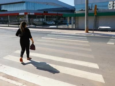 Cultura de respeito à faixa de pedestres é reconhecida como Patrimônio Imaterial do DF