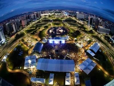 Lei regula licenciamento de eventos no DF e estabelece normas de segurança