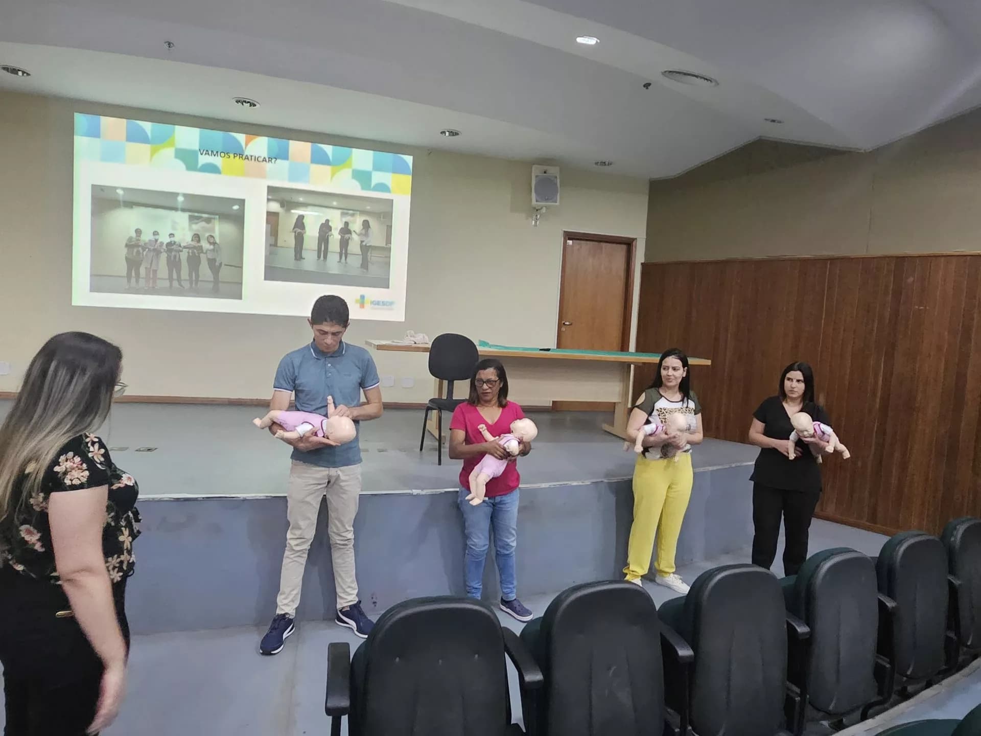 Programa de Capacitação Destaca Entrega Voluntária de Recém-Nascidos para Adoção