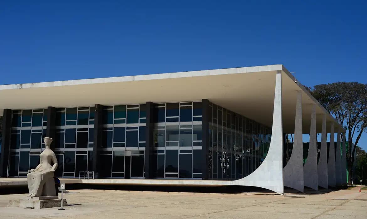 STF decidirá se Bolsonaro se tornará réu por tentativa de golpe