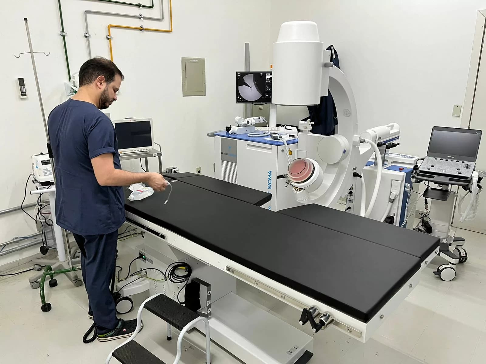 Hospital de Base inaugura tecnologia de ponta para tratar cálculos renais