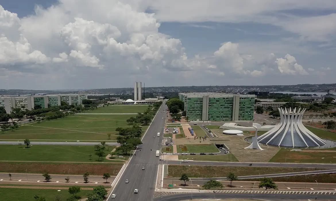 Governo libera R$ 1,7 bilhão do Orçamento, reduzindo bloqueio para R$ 17,6 bilhões