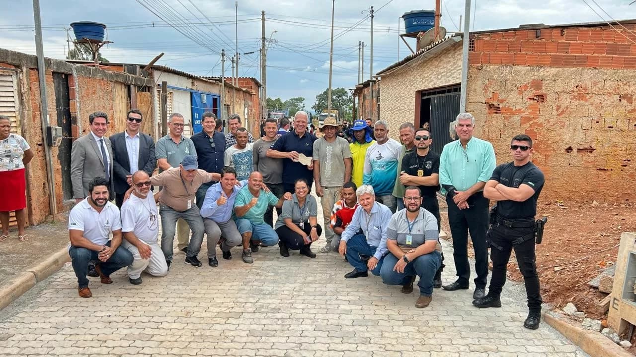 Reeducandos da Fábrica Social contribuem para a pavimentação da Cidade Estrutural