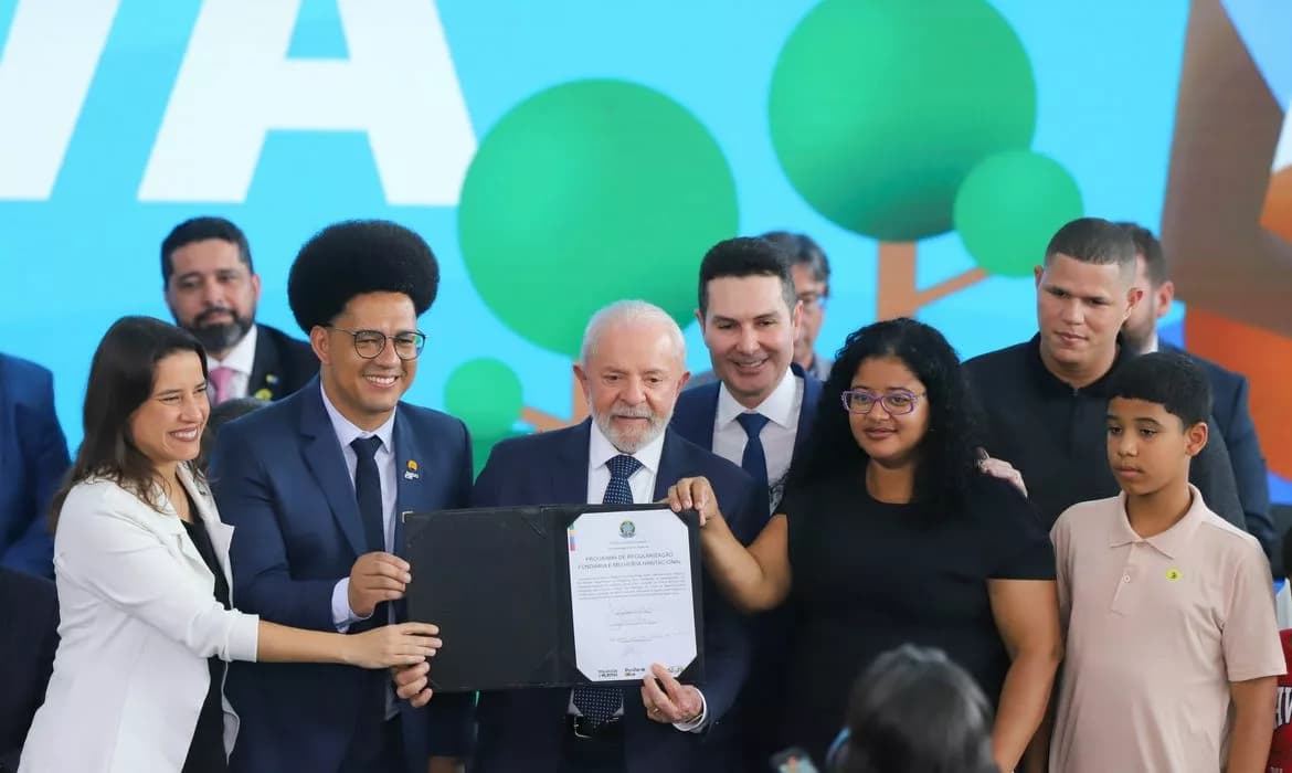 Lula Lança Programa Periferia Viva com Investimento de R$ 7 Bilhões para Urbanização de Favelas