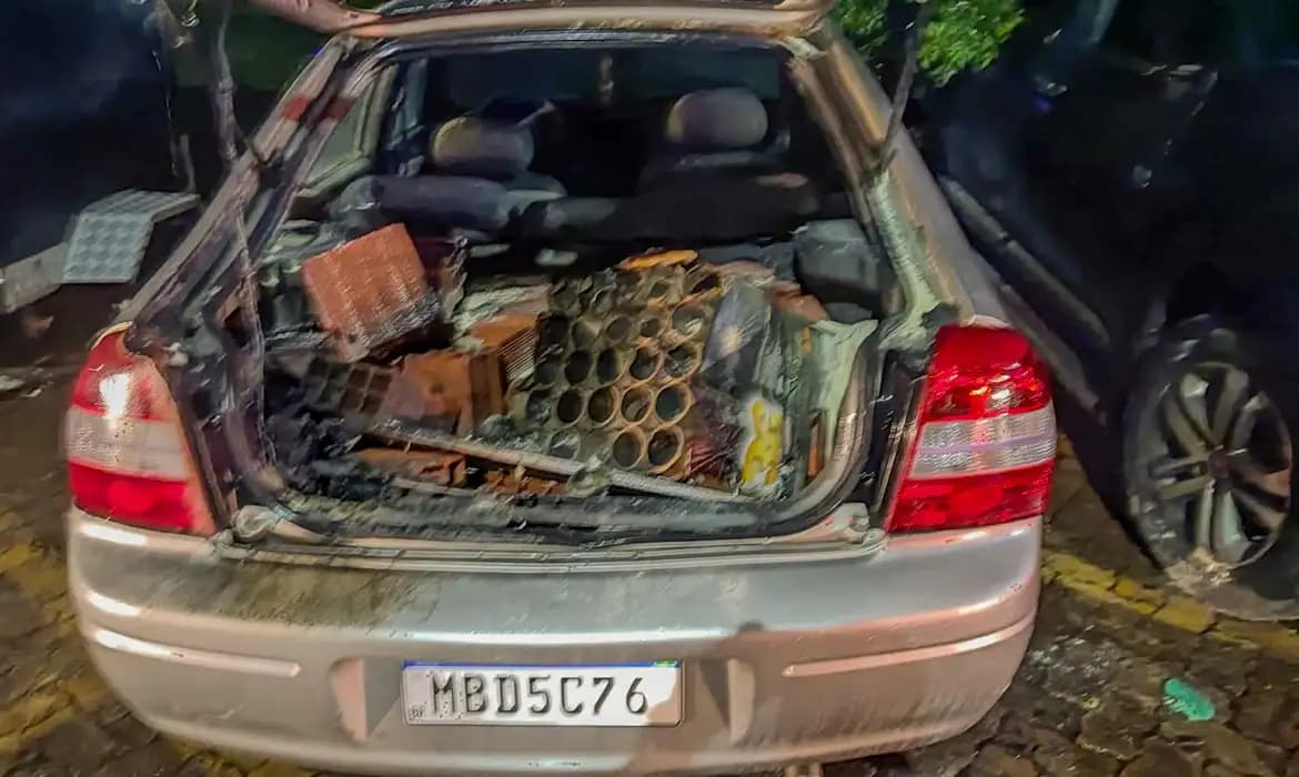 Explosão de veículo na Esplanada dos Ministérios: Carro pertencia a candidato do PL em Santa Catarina