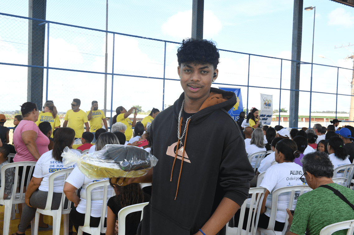 Campanha distribui material esportivo e transforma vidas em Ceilândia e Sol Nascente