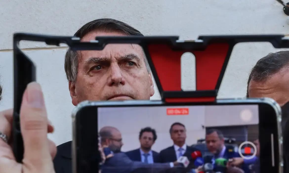 STF deve julgar Bolsonaro por tentativa de golpe ainda em 2025