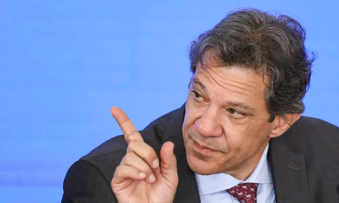 Haddad desmente fake news sobre aumento da contribuição do MEI