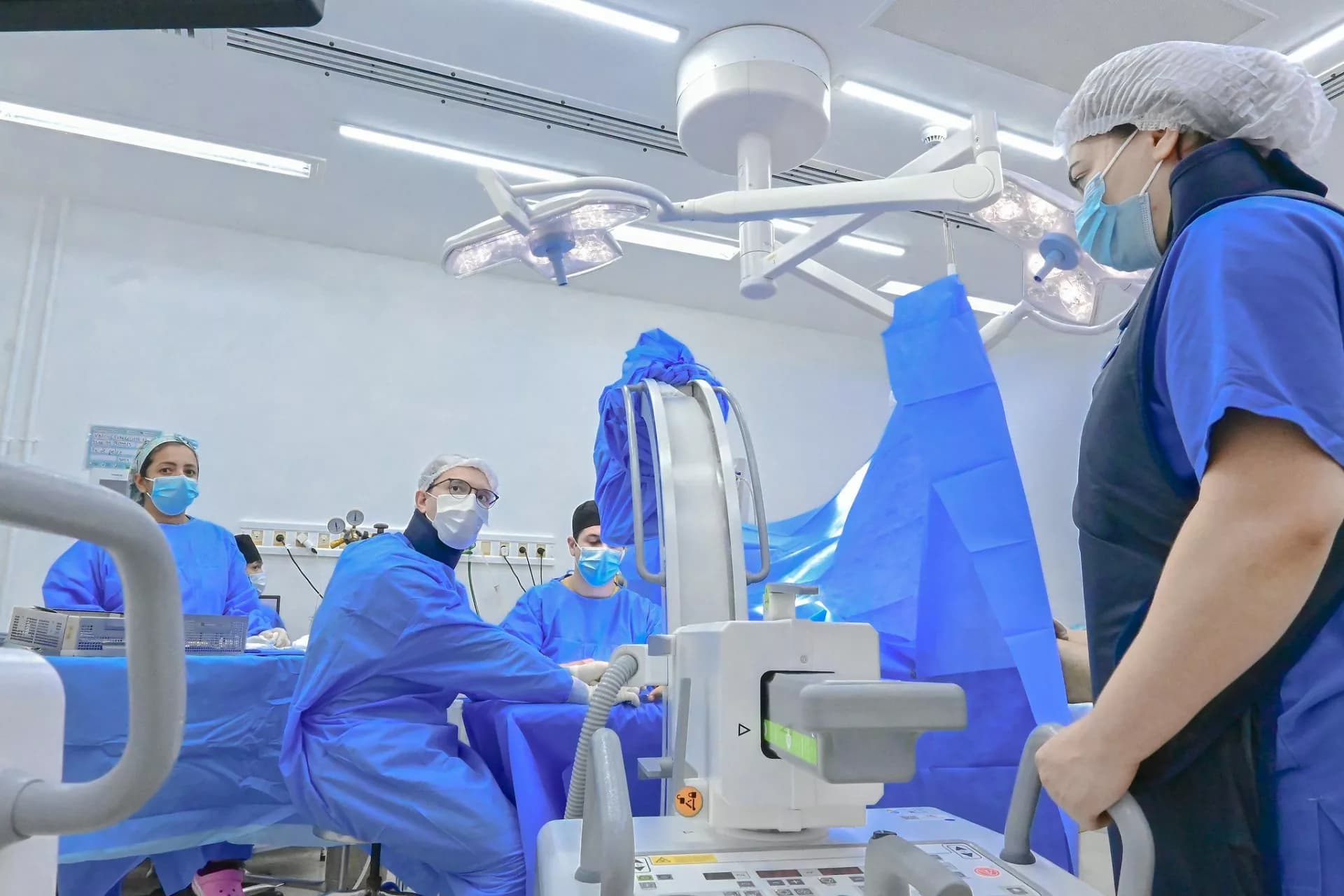 IgesDF abre seleção para médicos com salários de até R$ 15 mil