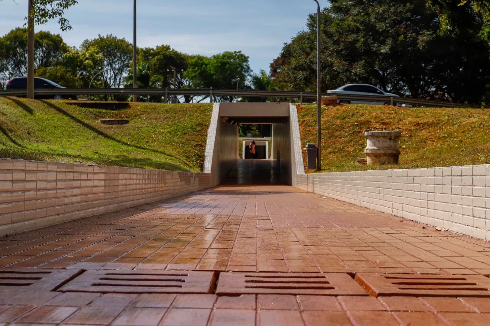 Passagens subterrâneas do DF recebem investimento para revitalização e segurança