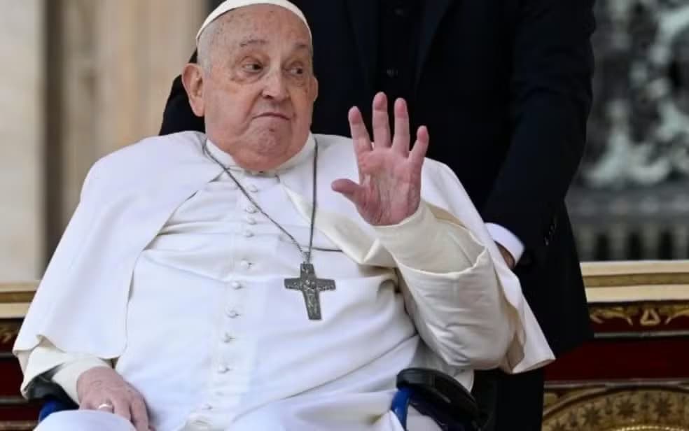 Igreja Católica se prepara para escolher novo papa após morte de Francisco