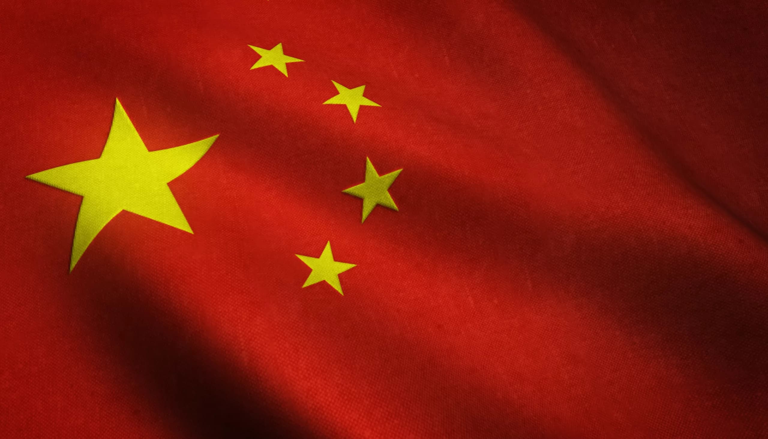 China sinaliza abertura para diálogo comercial, mas exige revisão de tarifas dos EUA