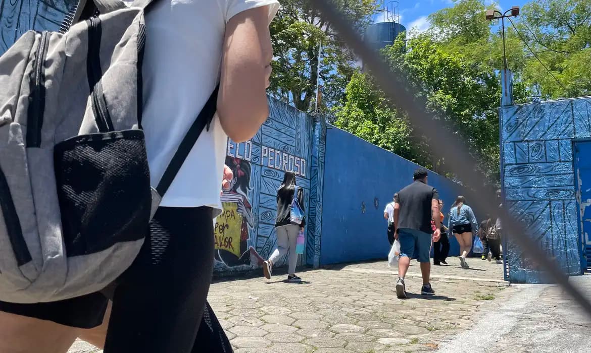 SP: Prefeitura afasta diretores de escolas com baixo IDEB