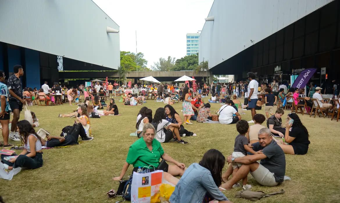 Bienal do Livro Rio: Ingressos esgotados no segundo dia!