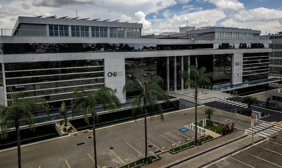 CNJ Suspende Promoção de Juiz e Exige Lista Feminina no TJDFT