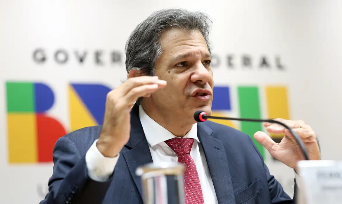 Governo aposta em solução estrutural para substituir aumento do IOF