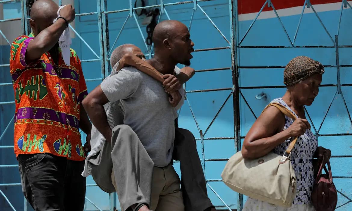 Haiti: 1,3 milhão de deslocados em meio à crise de gangues